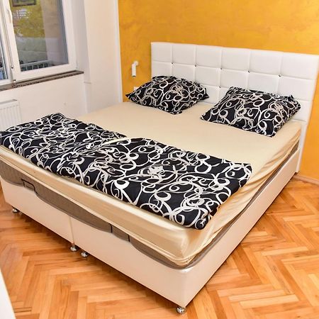 Goldi Apartman Banja Luka Zewnętrze zdjęcie